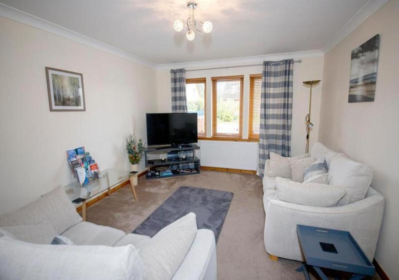 Modern 2 Bedroom Semi Detached House With Own Private Driveway Inverness Luaran gambar